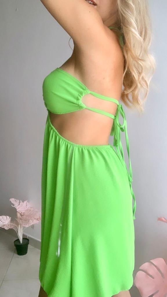 Abito verde scomposto