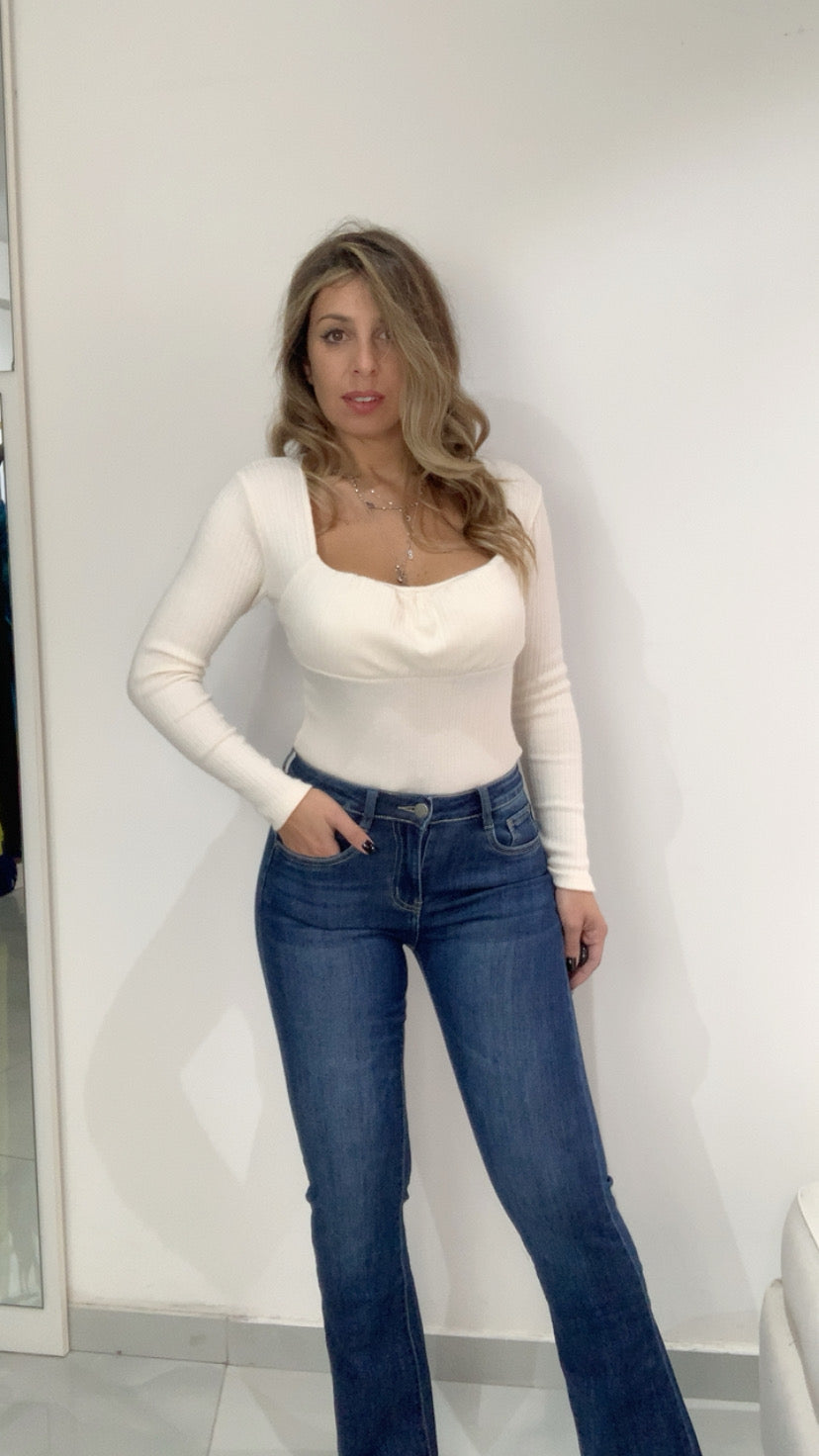 Jeans a zampa