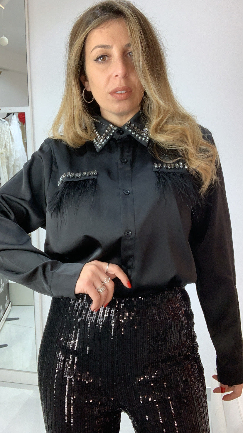 Camicia strass e piume