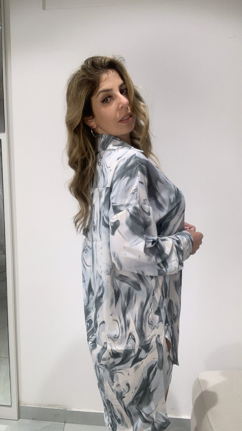Camicia modello over asimmetrica