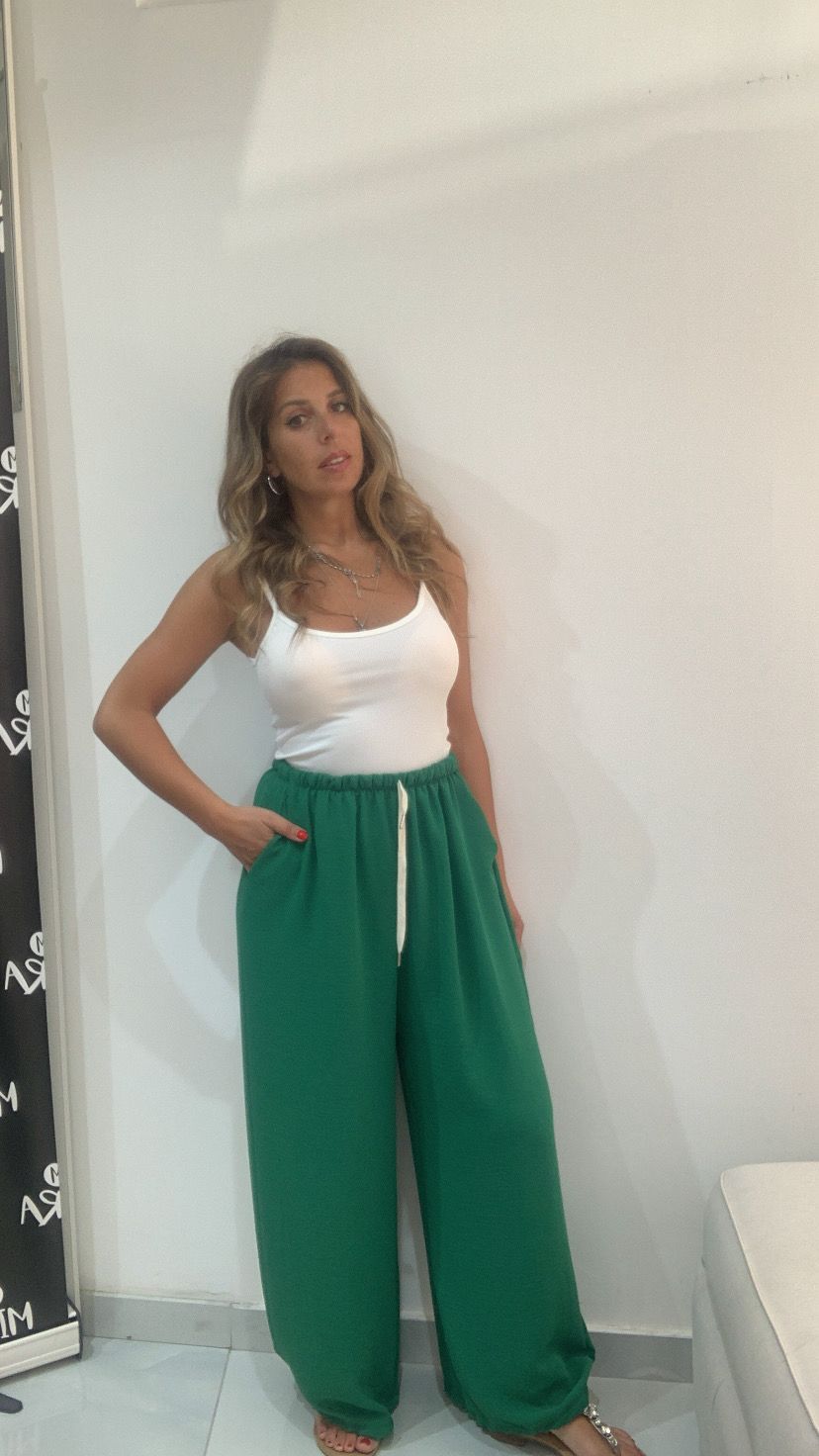 Pantalone con vita elasticizzata
