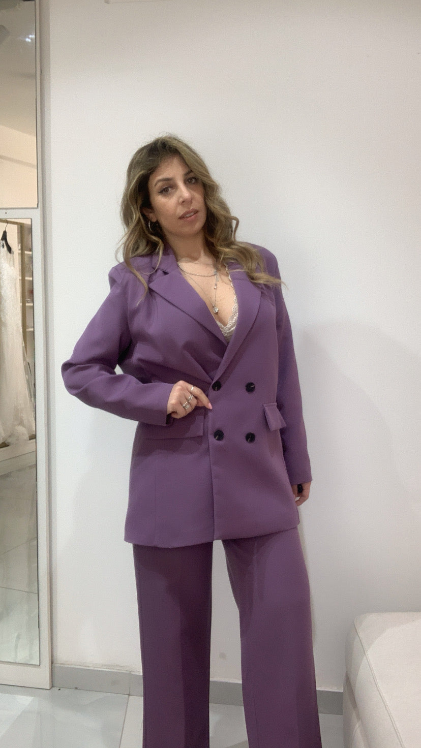 Tailleur over size quattro bottoni