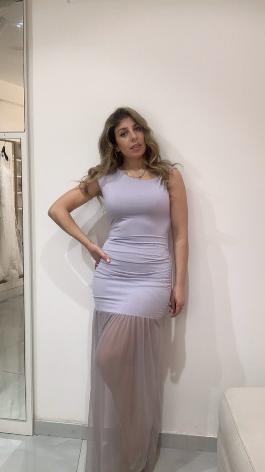 Abito a tubino con velo