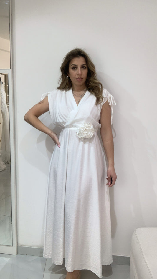 Abito morbido con fiore