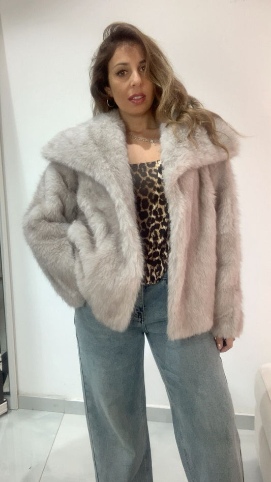 Pelliccia con maniche removibili