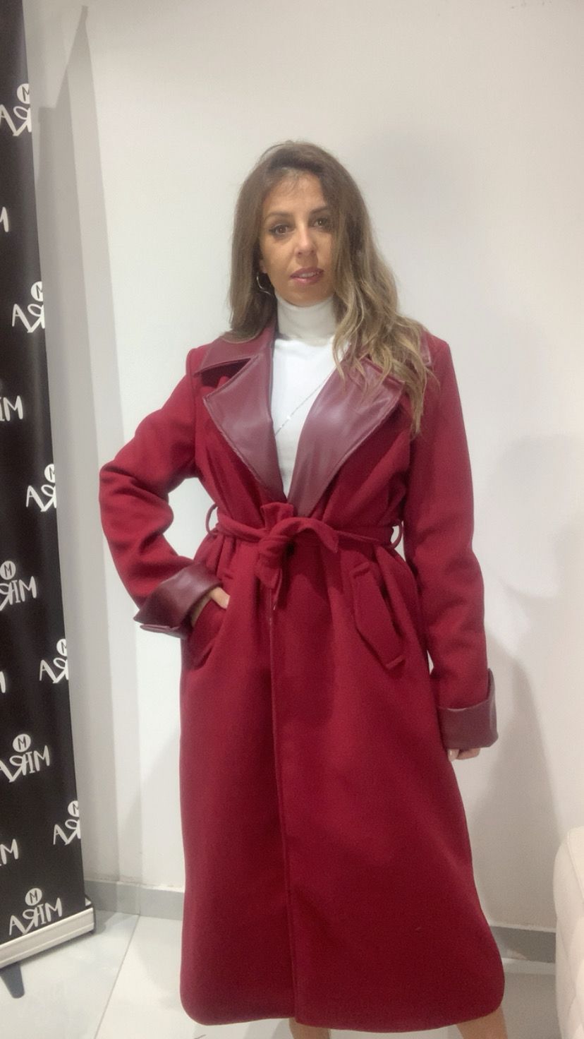 Cappotto con dettagli in pelle