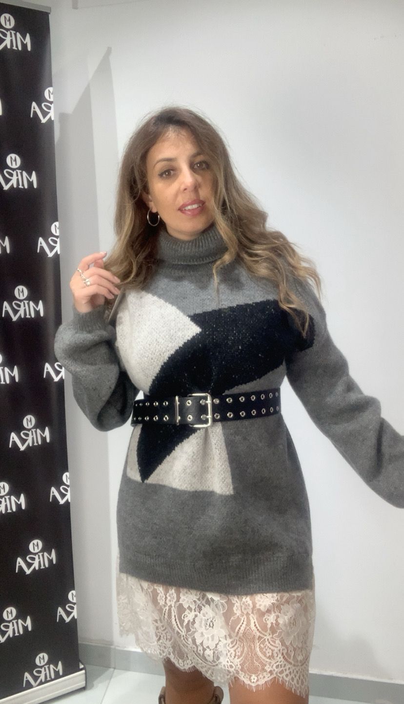 Maxi pull con bordo in pizzo