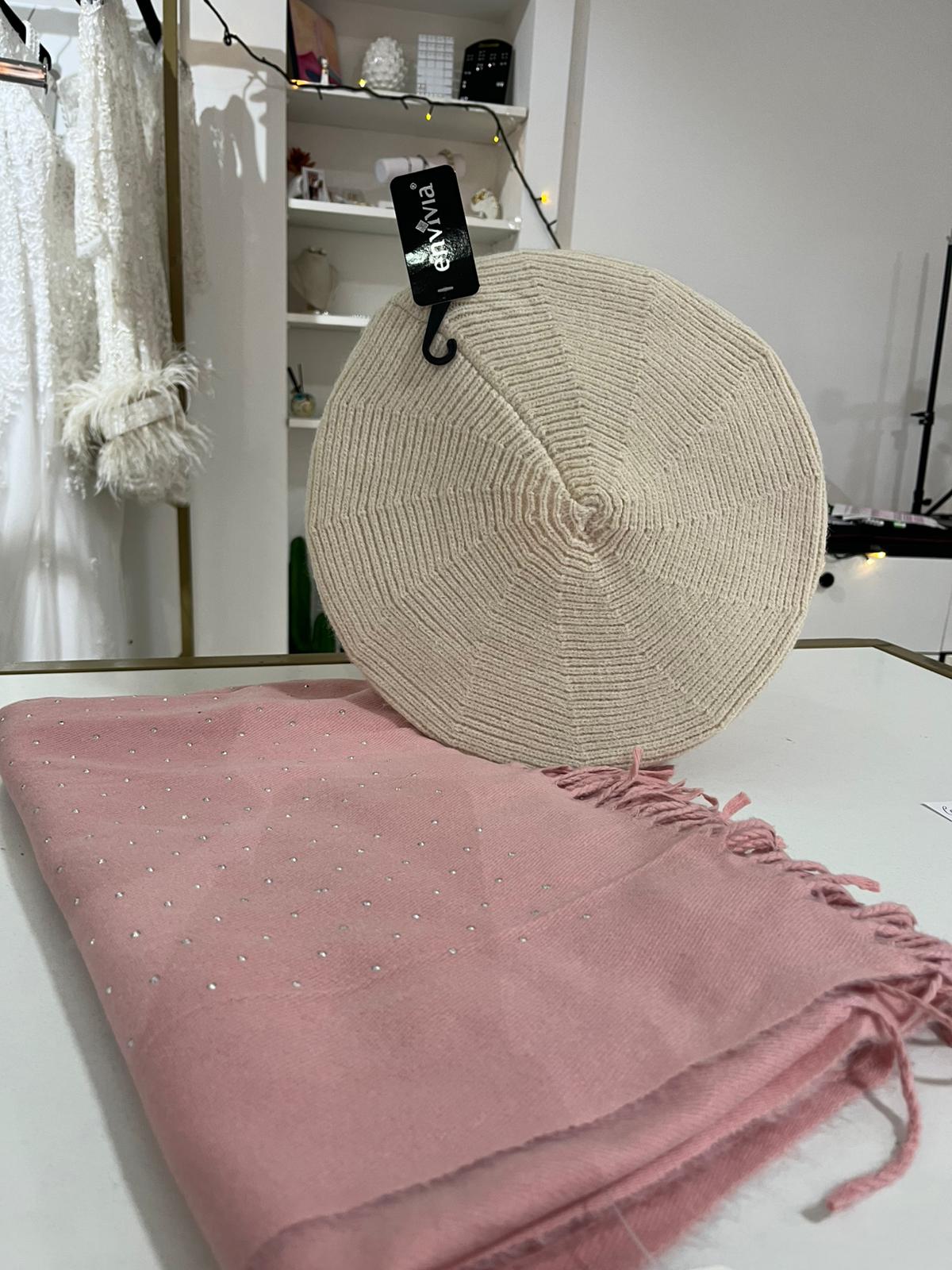Combo: Basco Panna/cappello di lana bianco e sciarpa strass rosa