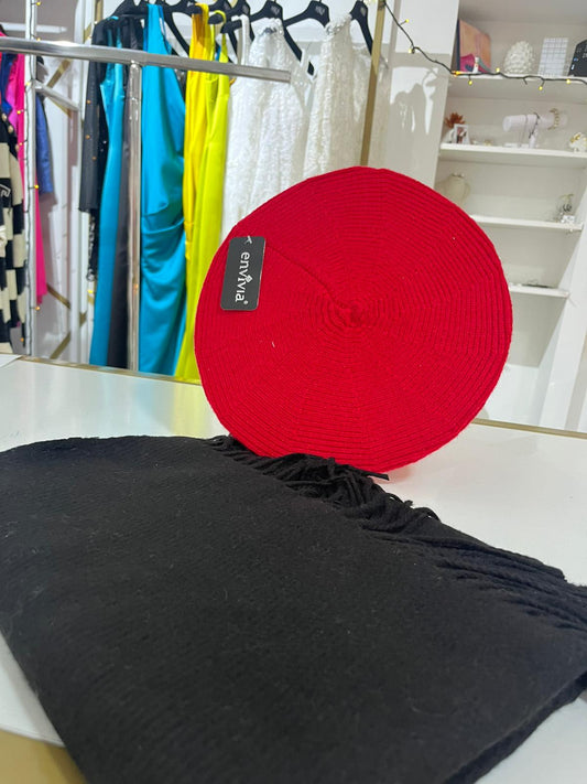 Combo: Cappello di lana rosa/Basco Rosso e sciarpa tinta unita nera