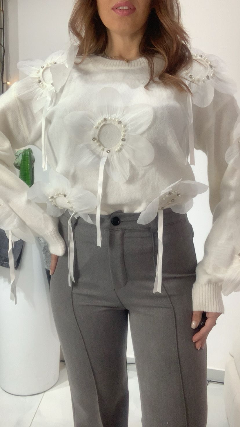 Maglioncino con margherite e strass