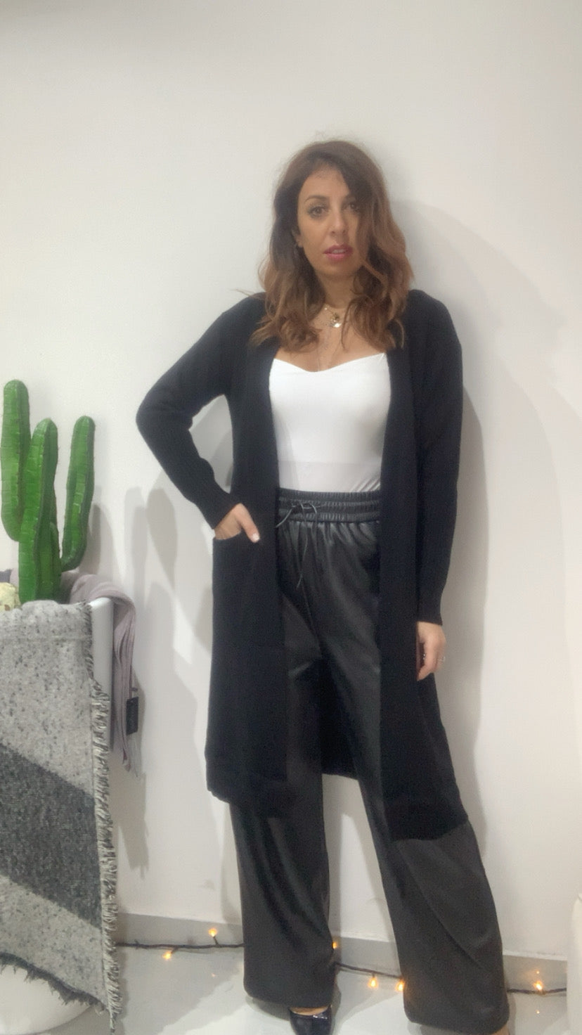 Cardigan con Tasche Laterali