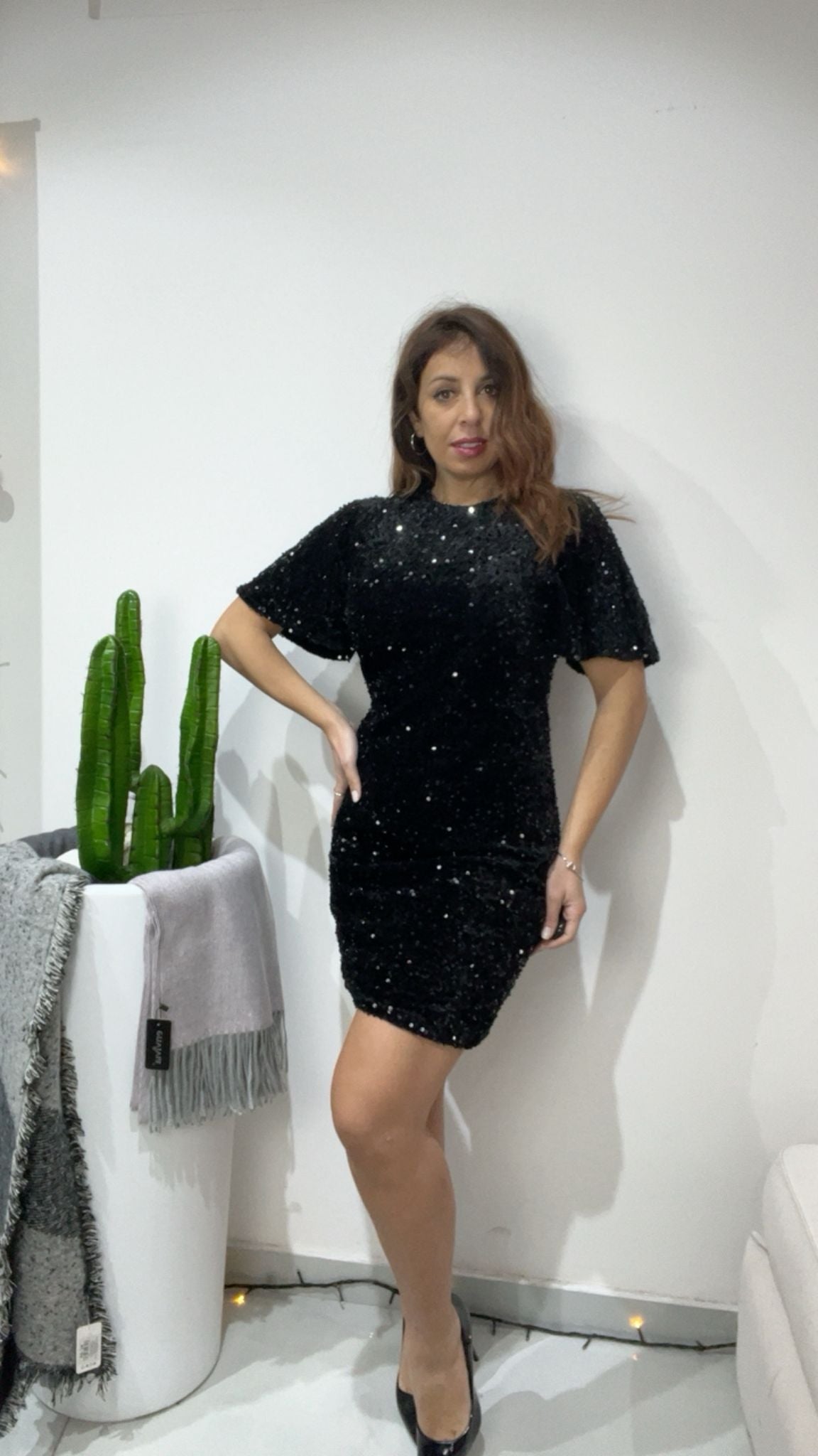 Abito mezza manica paillettes