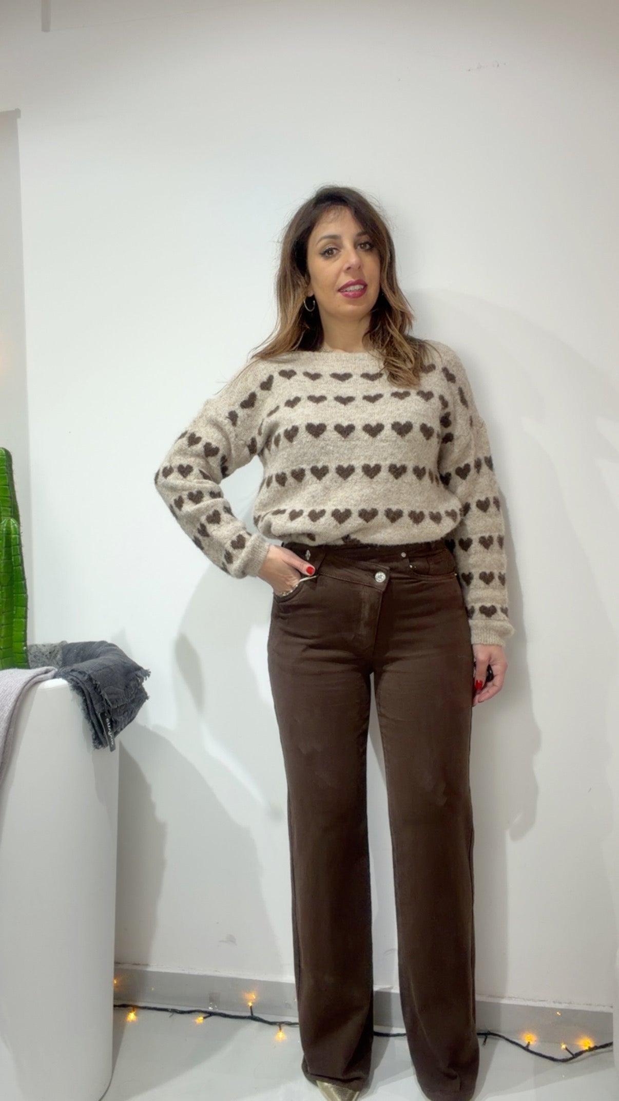 Jeans marrone asimmetrico