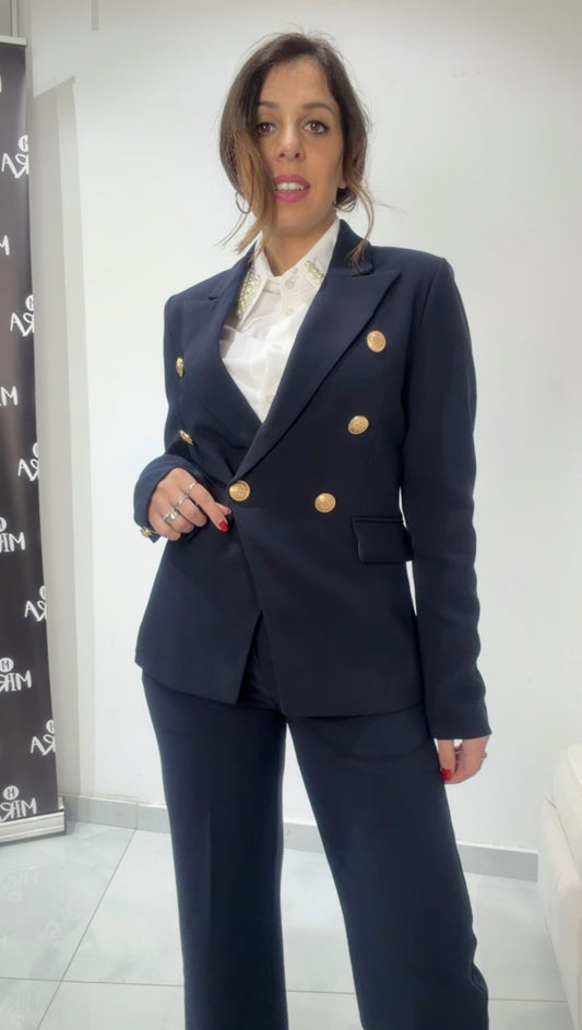 Giacca con bottoni dorati