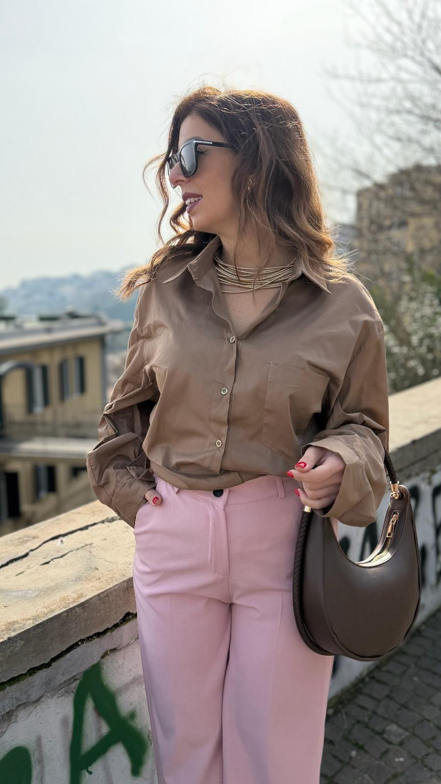 Camicia over marrone