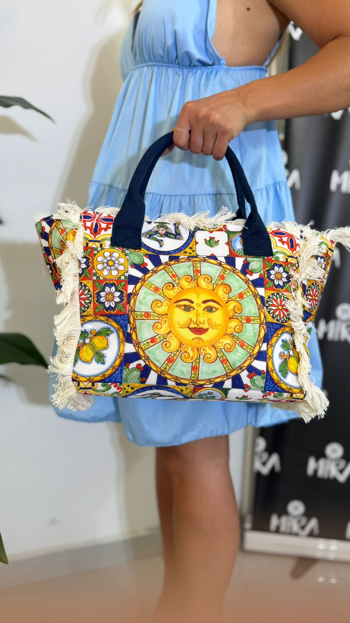 Borsa mare media