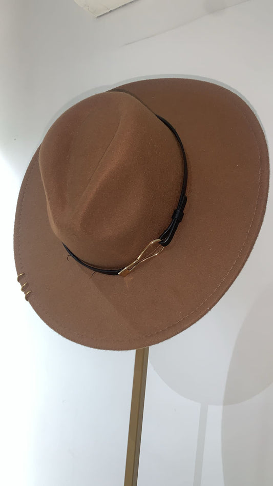 Cappello falda larga in  panno