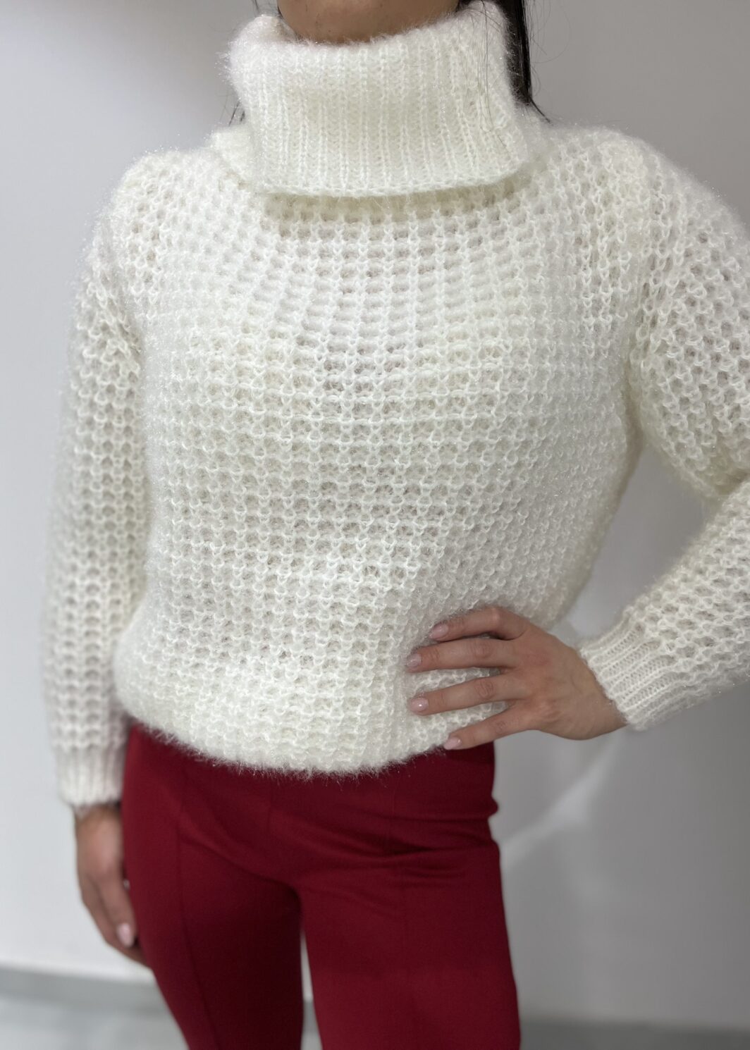 pull luminoso collo alto